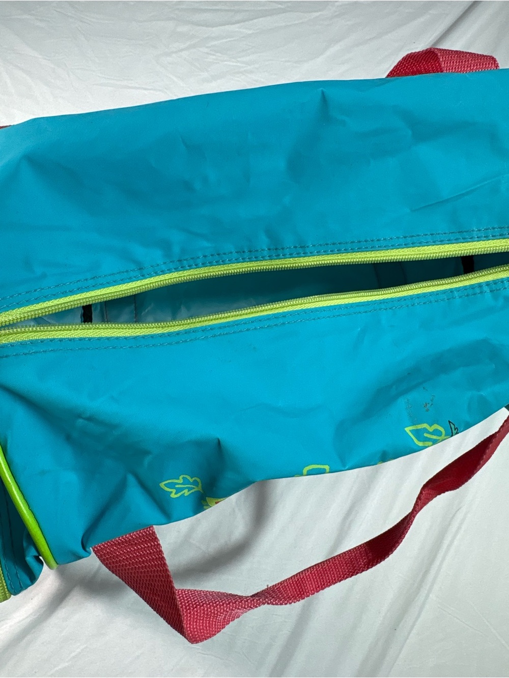 Rare 90s Disney by Ero Ind. “Pocahontas” duffel travel bag no strap. - Picture 3 of 16
